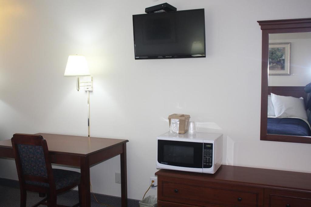 Main Street Lodge And Suites 포트휴런 외부 사진