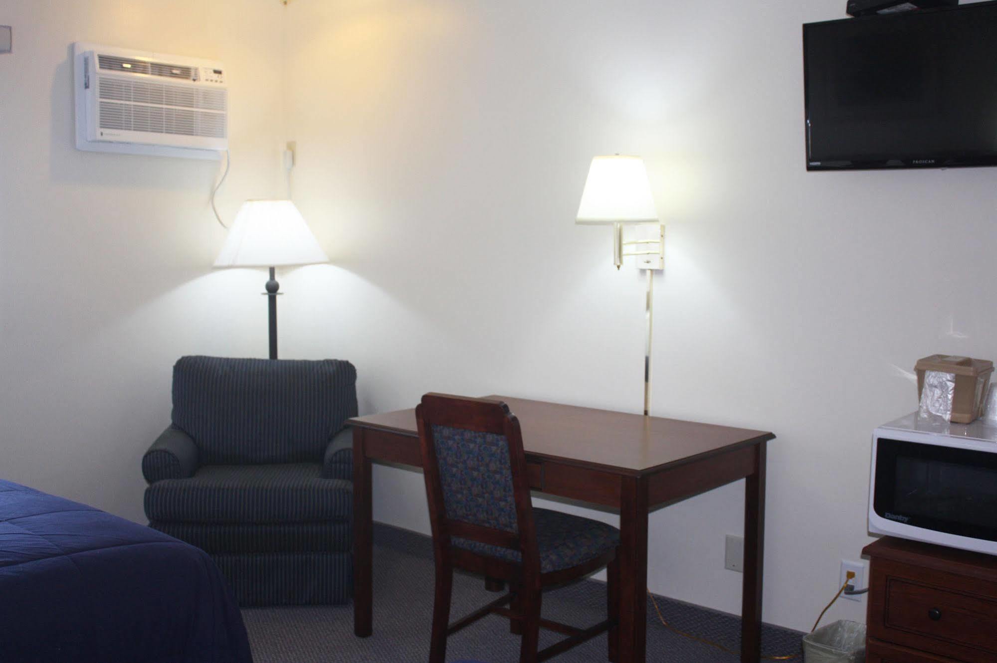 Main Street Lodge And Suites 포트휴런 외부 사진