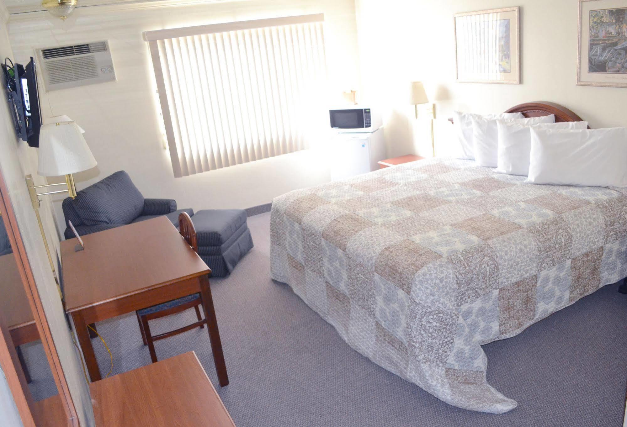 Main Street Lodge And Suites 포트휴런 외부 사진