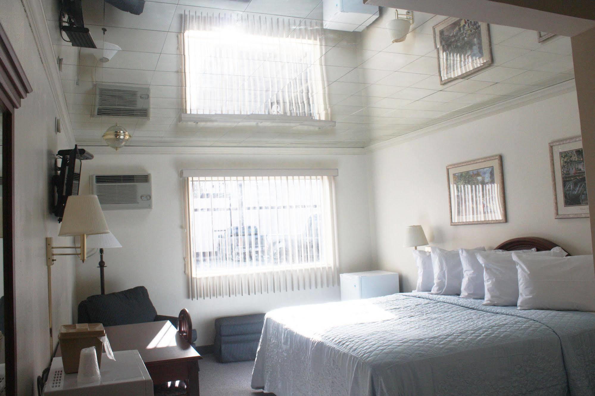 Main Street Lodge And Suites 포트휴런 외부 사진