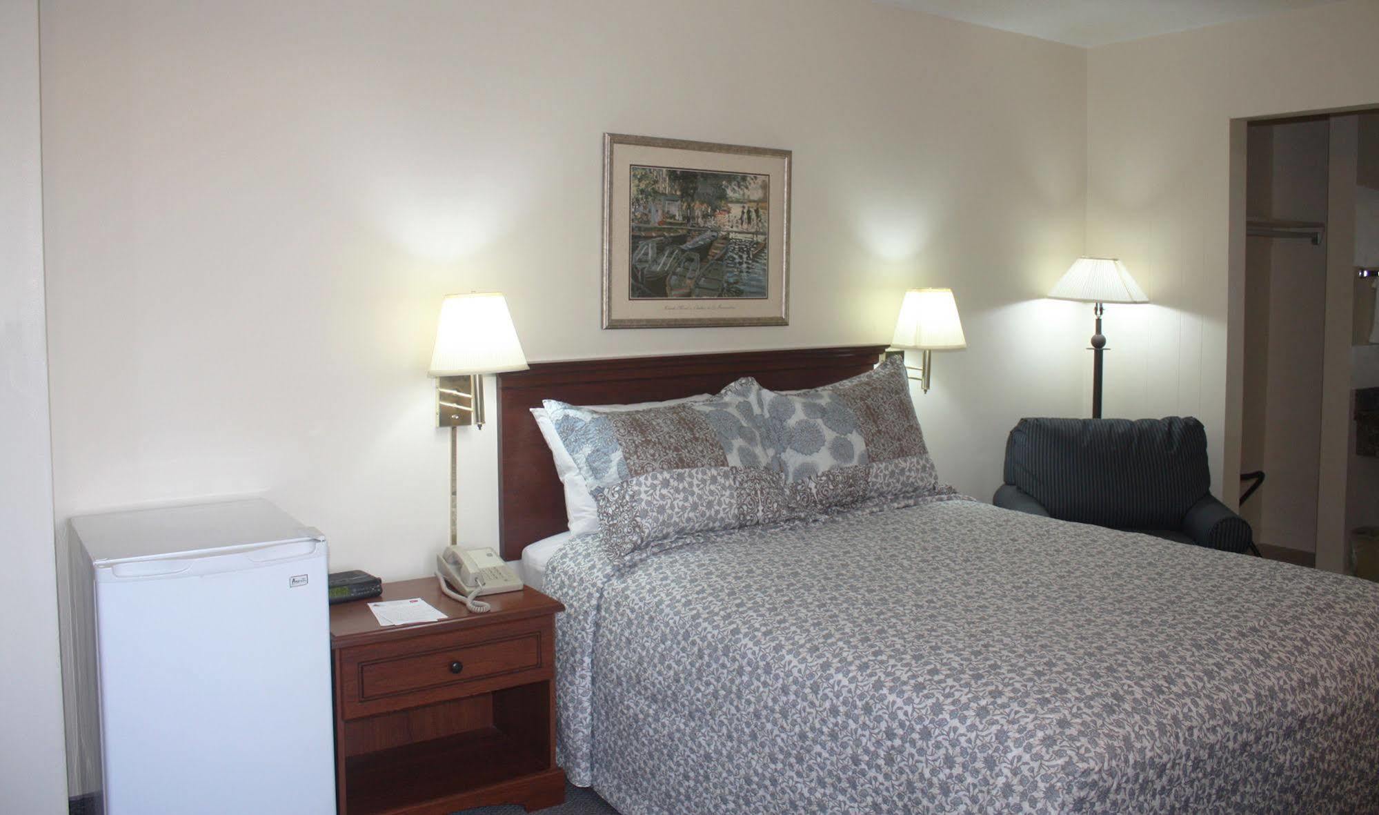 Main Street Lodge And Suites 포트휴런 외부 사진